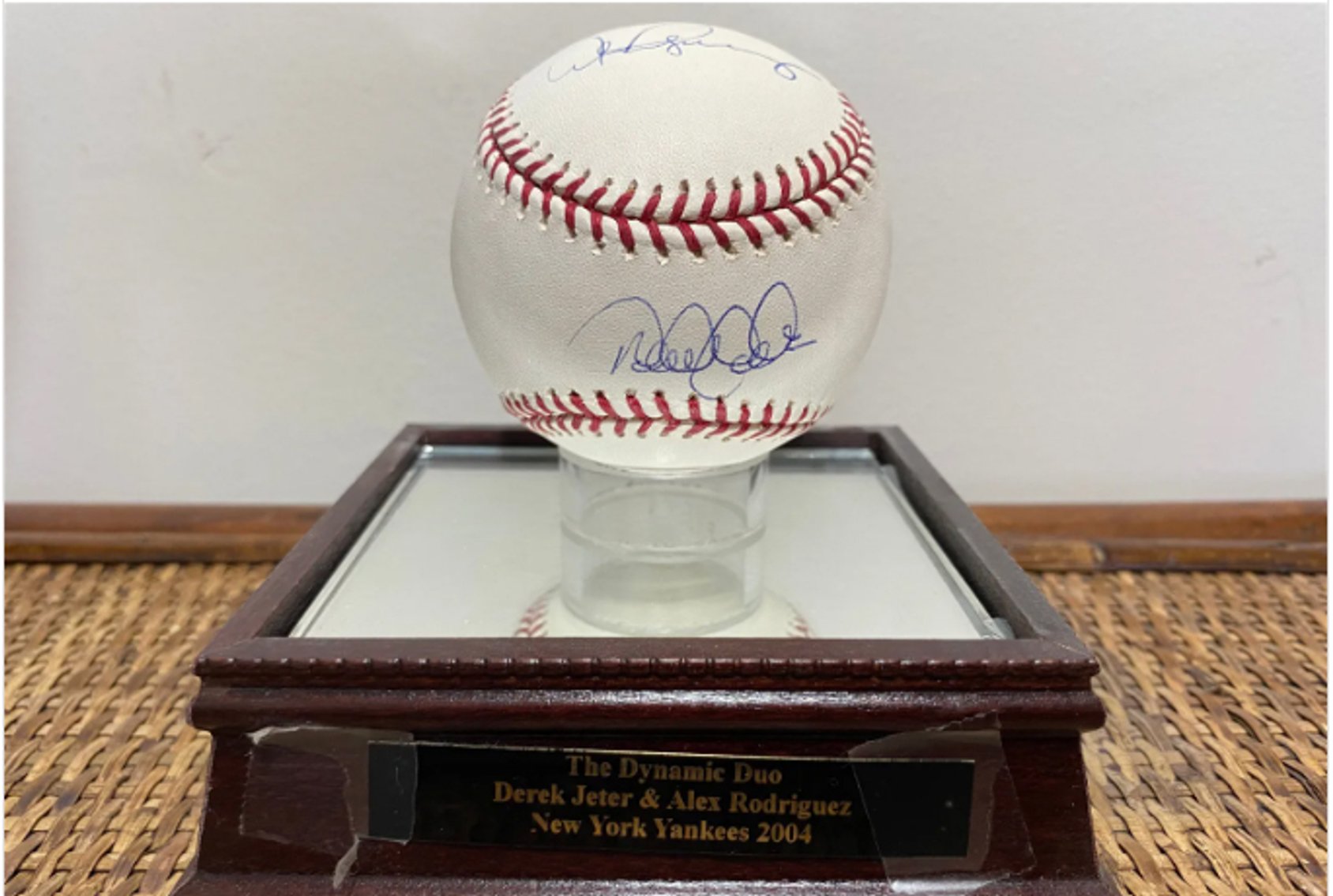 Image for Iconic Sports and Memorabilia Auction