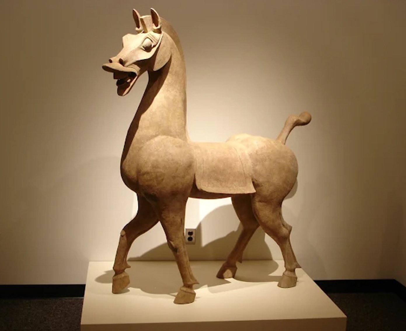 Image for Chinese Art & Aniquities