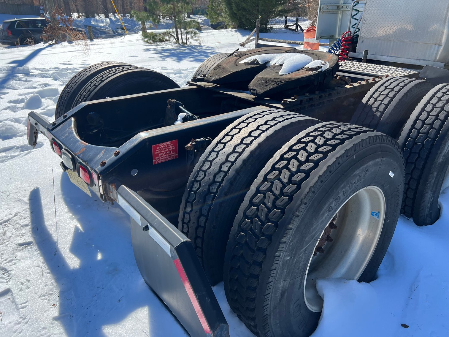 Image for 2015 Volvo VNL 400 Tandem Axle, Sleeper Cab, Truck Tractor