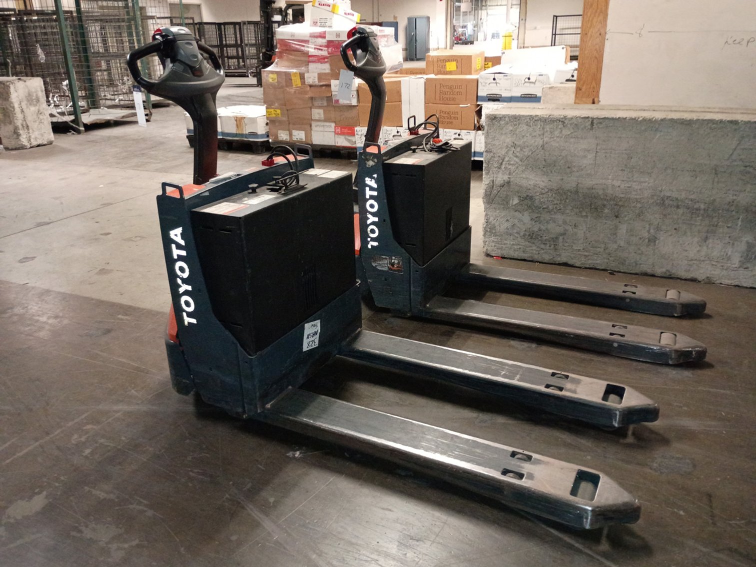 Image for Hudson News, Nashua, NH - Truck Fleet & Distribution Center Equipment