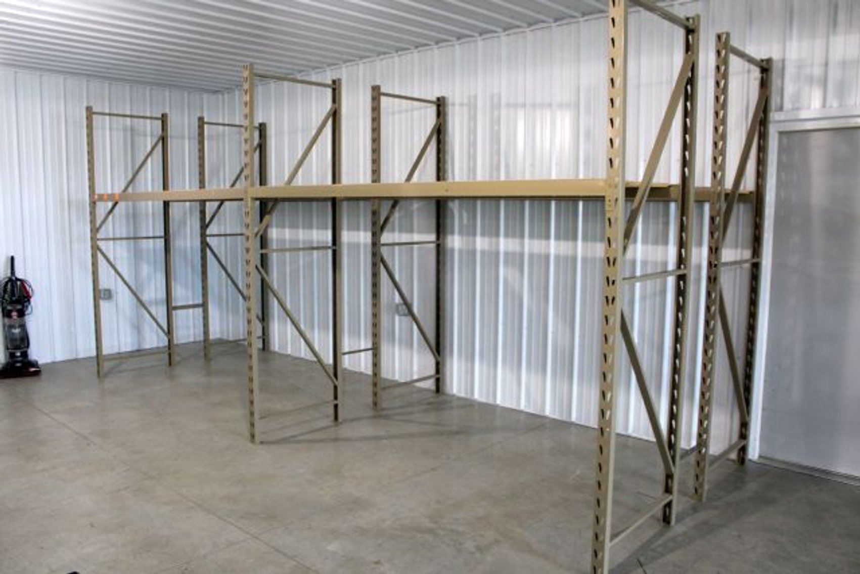 Image for FURNITURE BARN RETIREMENT SALE