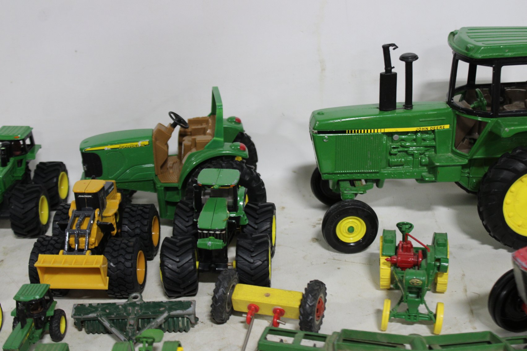 Image for WALL ST - ANTIQUES-HOTWHEELS-TOOLS