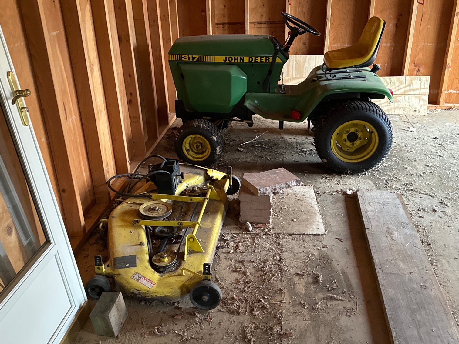 Image for MT VERNON - QUALITY ANTIQUES-LAWNCARE-TOOLS-TRAINS