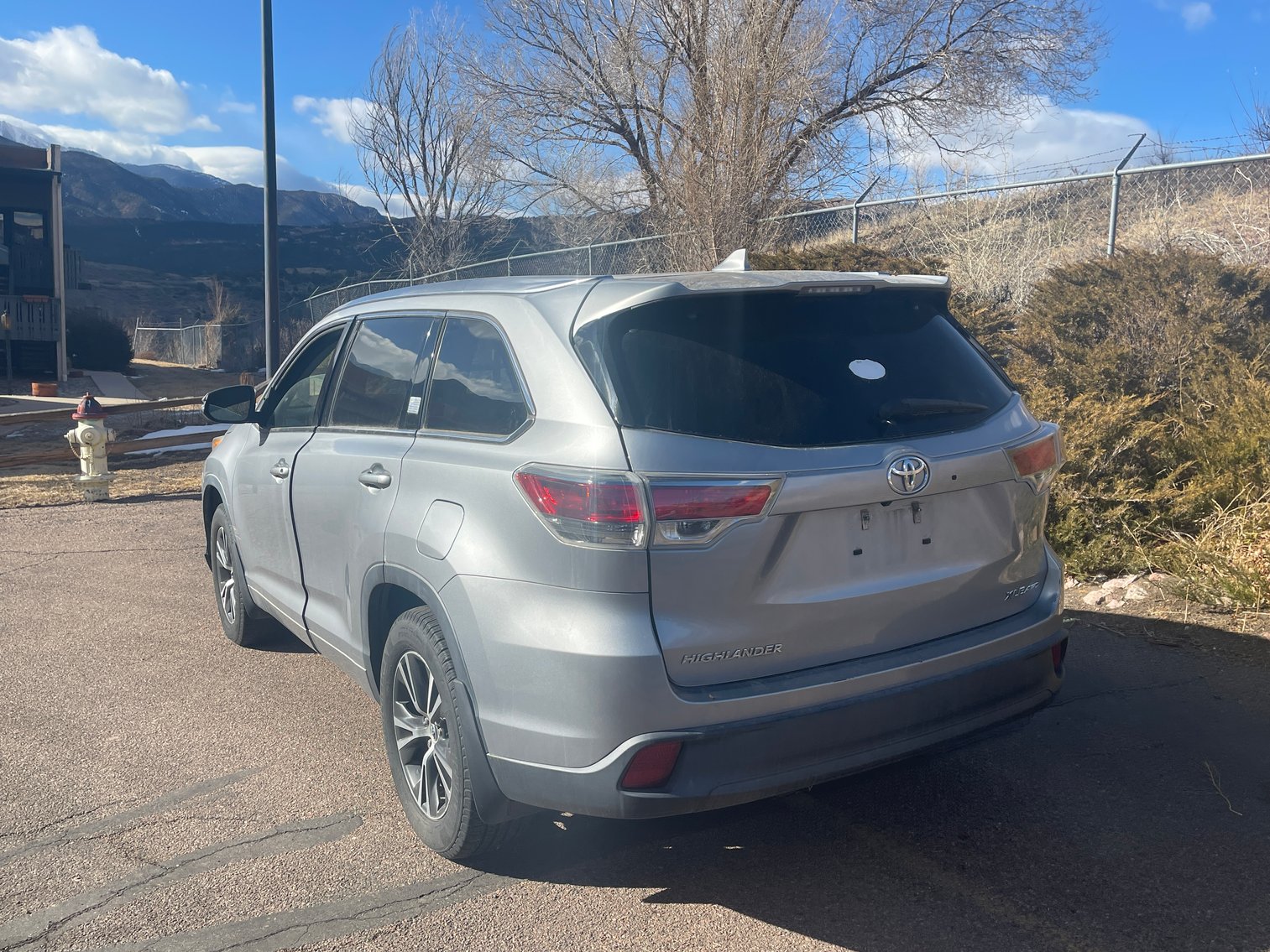 Image for 2016 Toyota Highlander AWD. Low miles