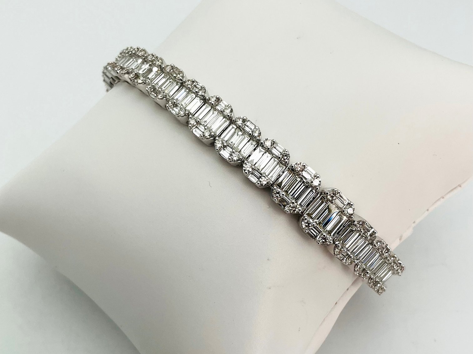 Image for Jewelry March 2024