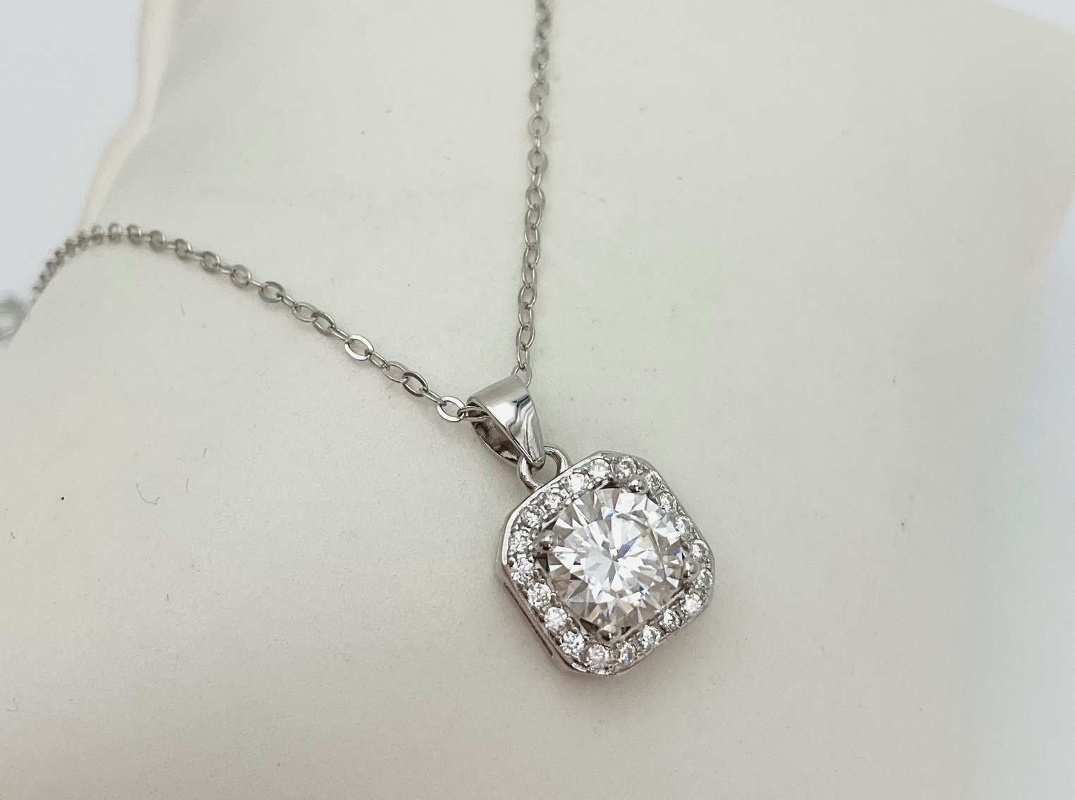 Image for October Jewelry 2025