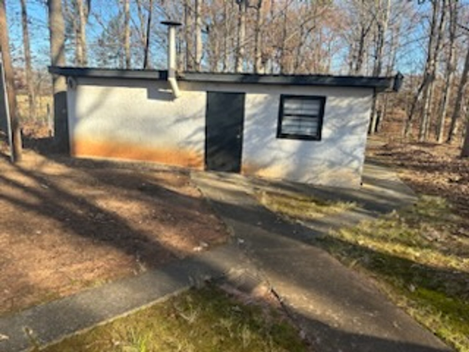 Troutman Home with 2+/- Acres and Multiple Out Buildings Auction