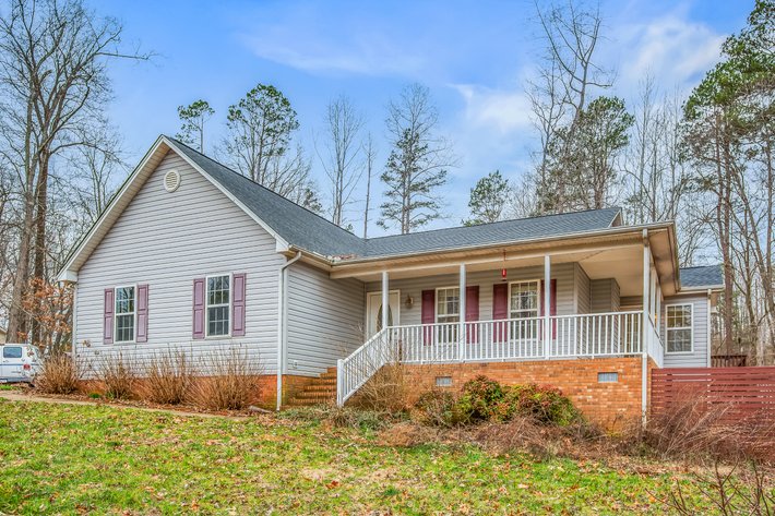 Image for Charming Pleasant Garden Home on Spacious Lot with Large Shop