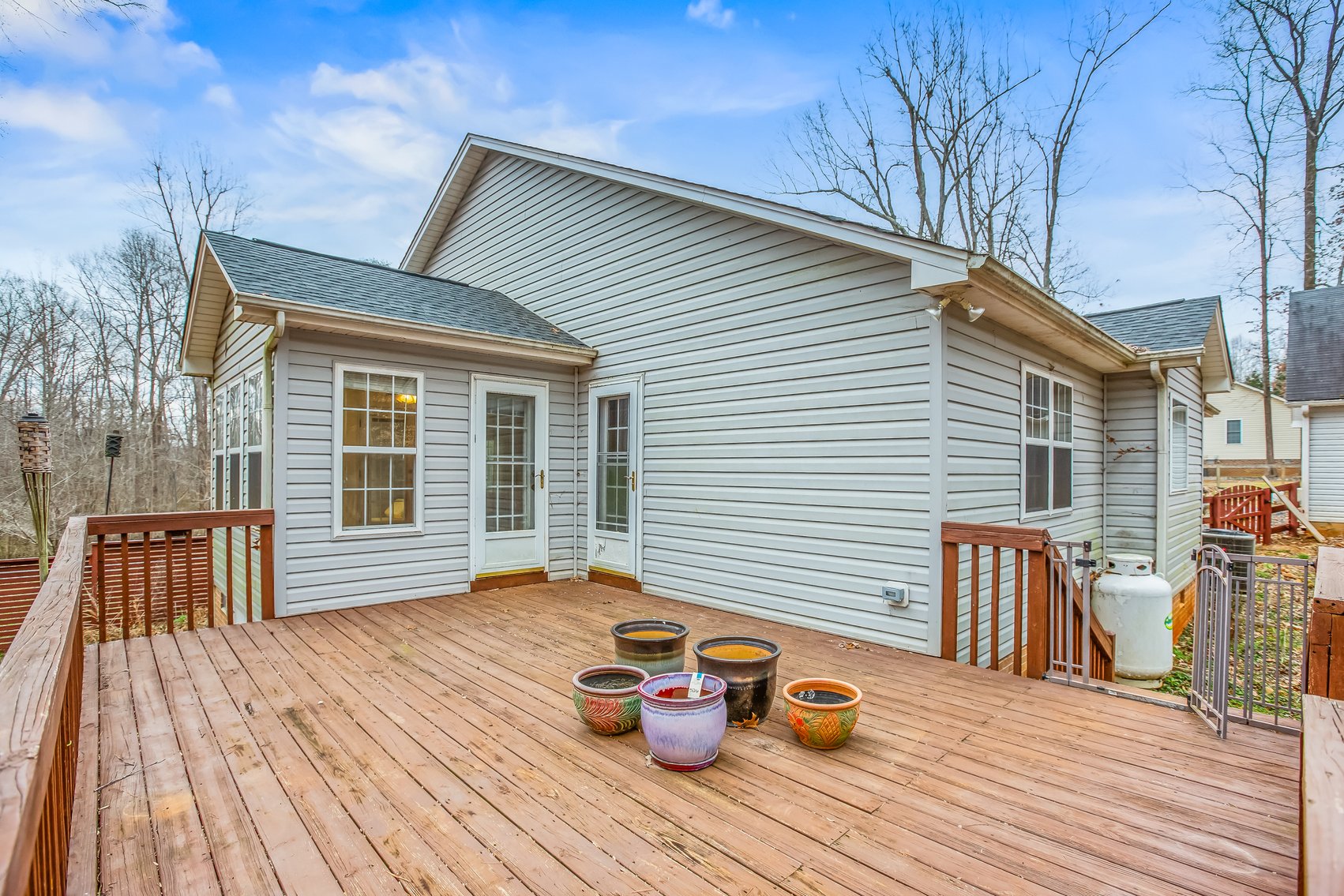 Charming Pleasant Garden Home on Spacious Lot with Large Shop