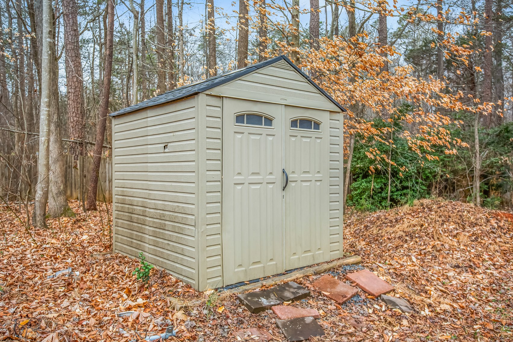 Charming Pleasant Garden Home on Spacious Lot with Large Shop