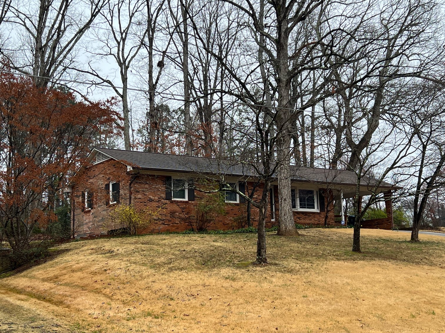 Advance Brick Rancher Auction