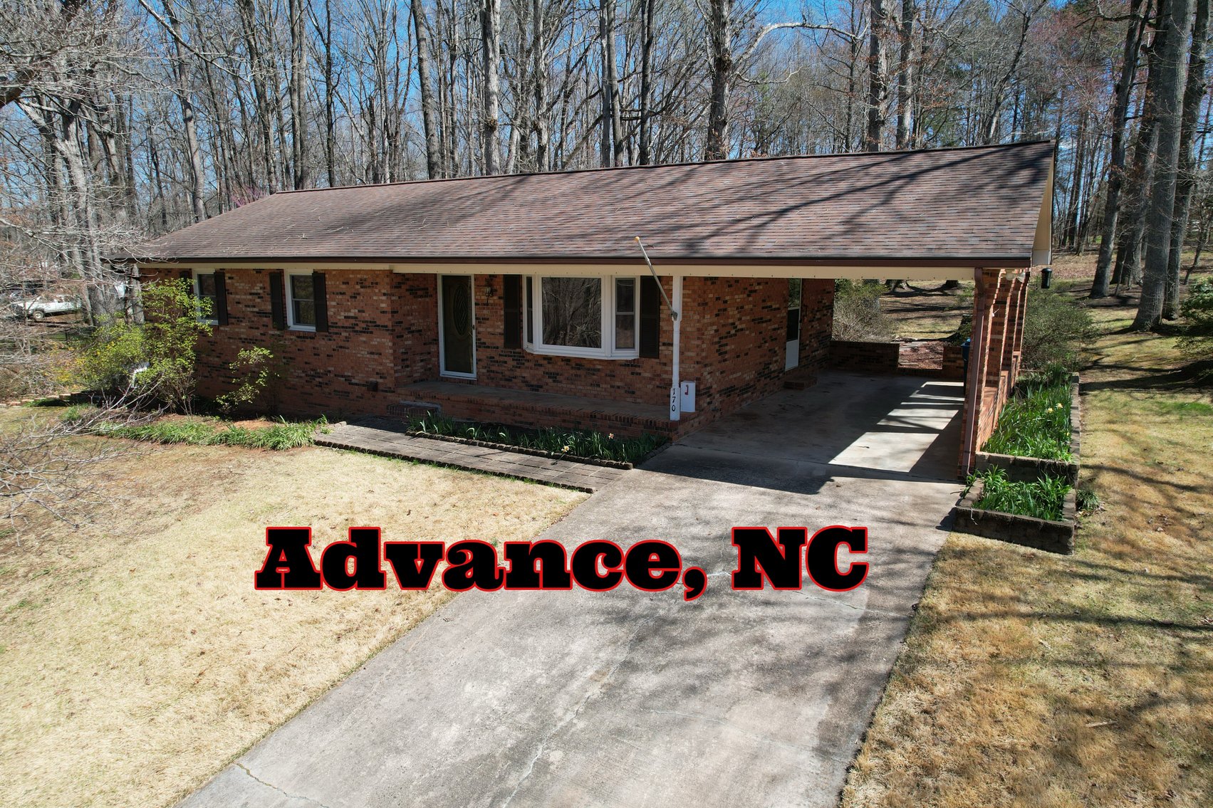 Advance Brick Rancher Auction