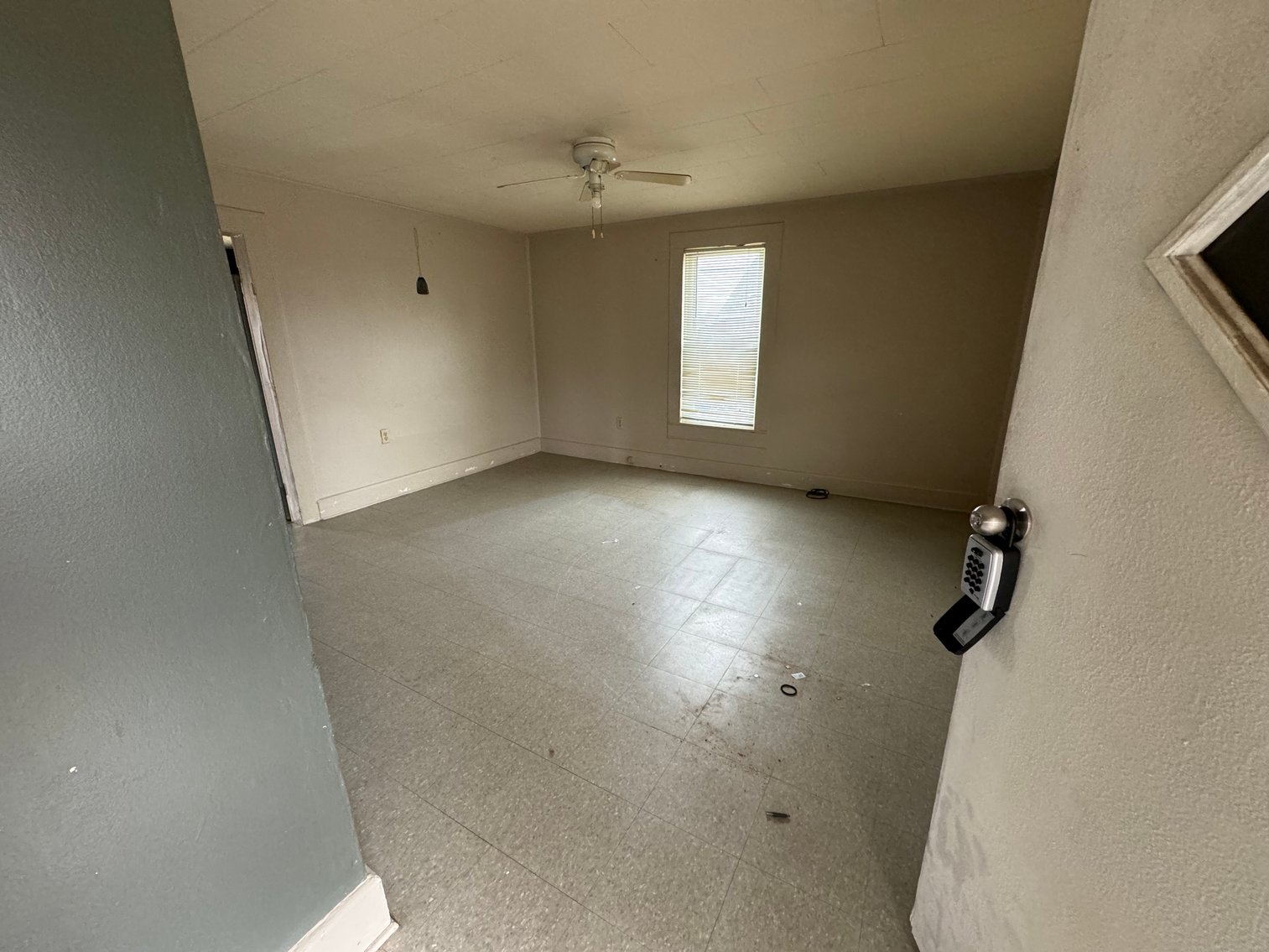 Hickory Home Auction