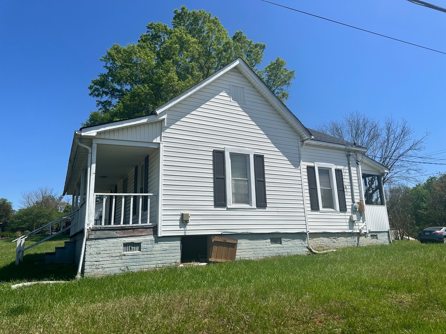 Hickory Home Auction