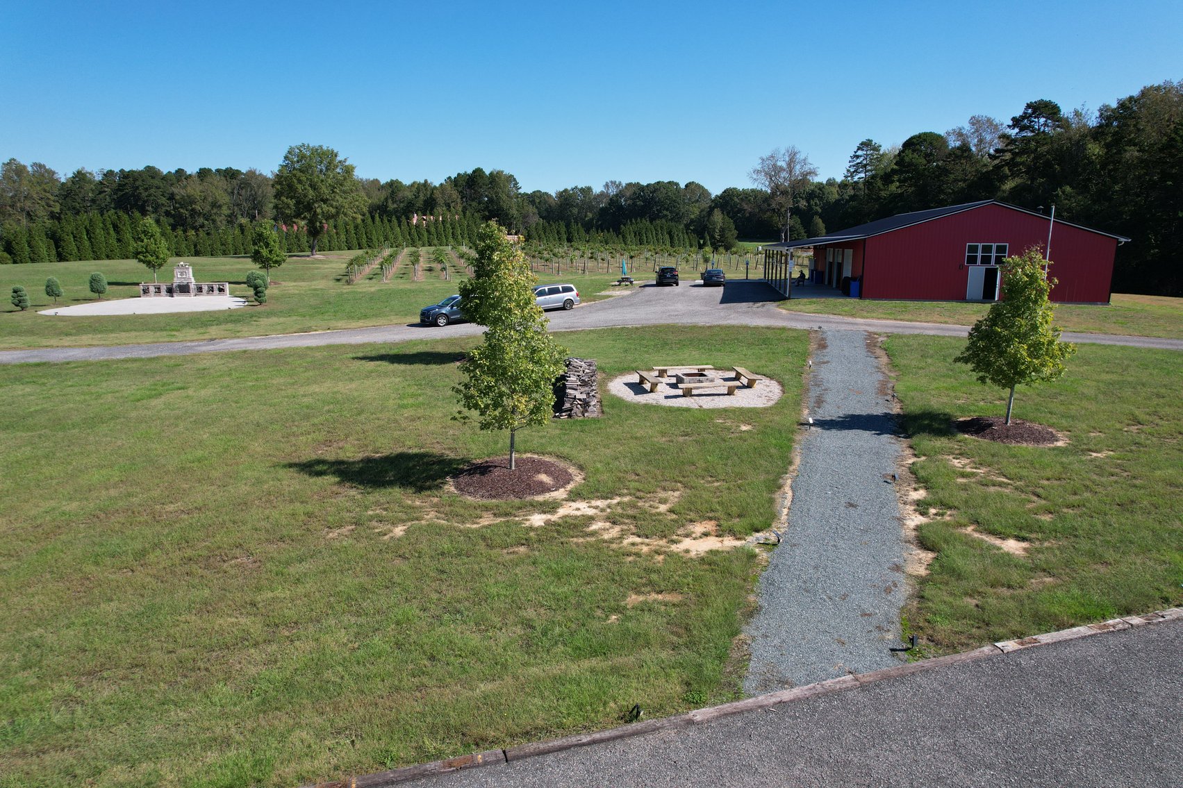 Barndo & Vine Estate Auction