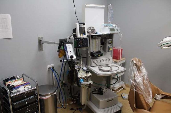 Image for SBA Lender Bank ordered auction of Iredell Oral Surgery Center Assets 12-03-2024