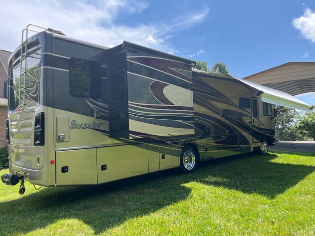 Image for 2019 Fleetwood Bounder Model 36F (39 ft long) Motorhome