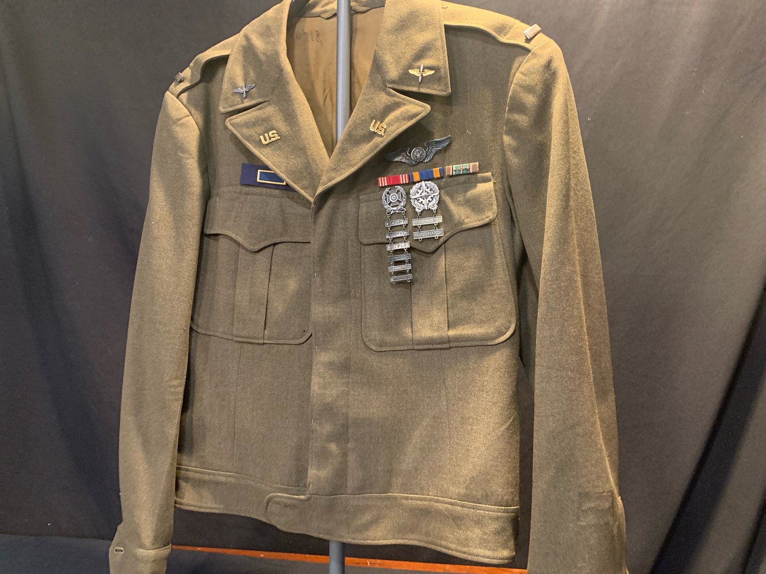 Vintage Military & Sportsman Auction