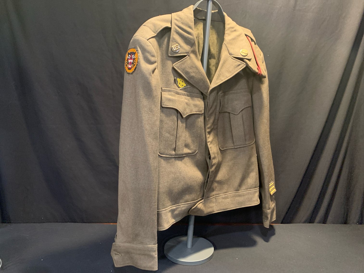 Vintage Military & Sportsman Auction