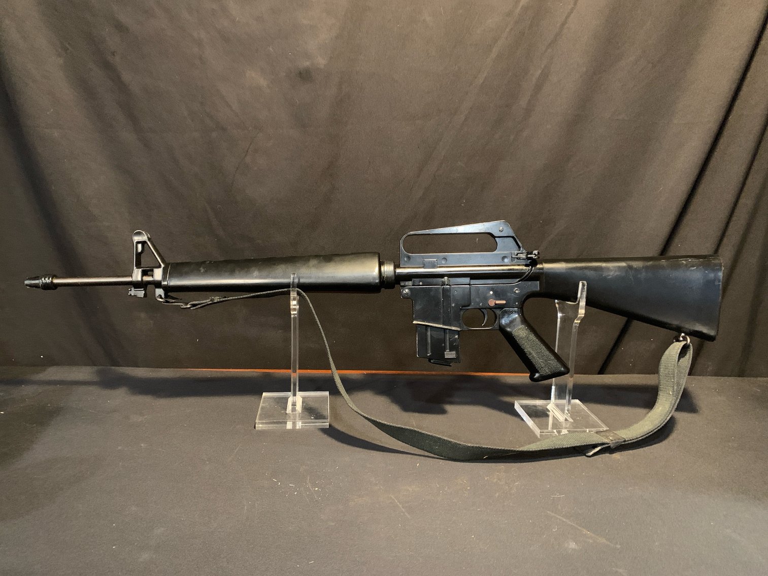 Vintage Military & Sportsman Auction