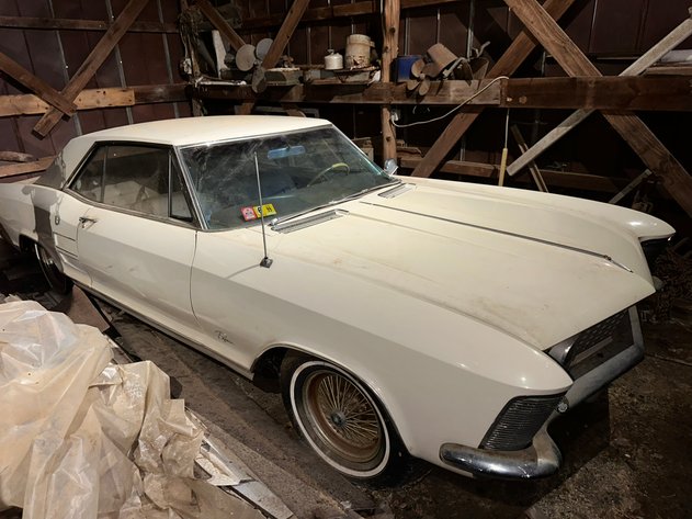 Image for **LIVE ** Farm Equipment & Collectibles Auction 