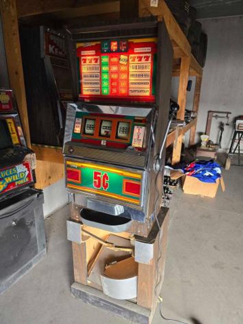 Image for Las Vegas Dream Collectors Auction Day 1