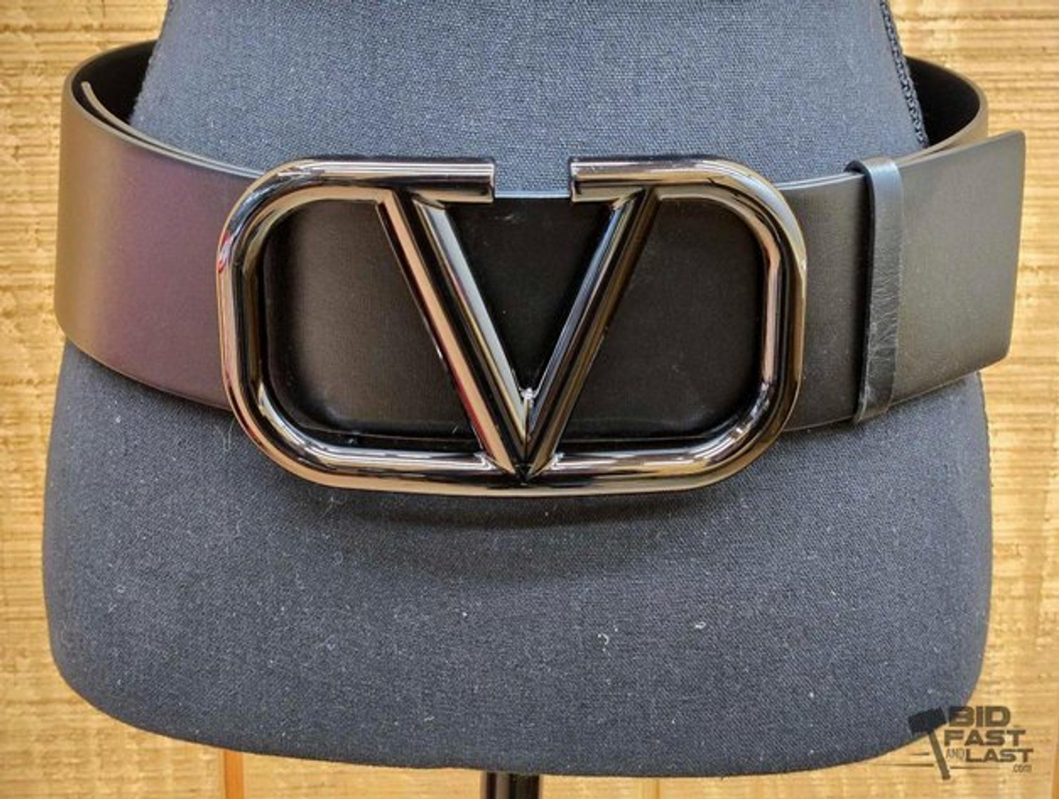 Image for No Reserve High End Clothing & Jewelry Auction