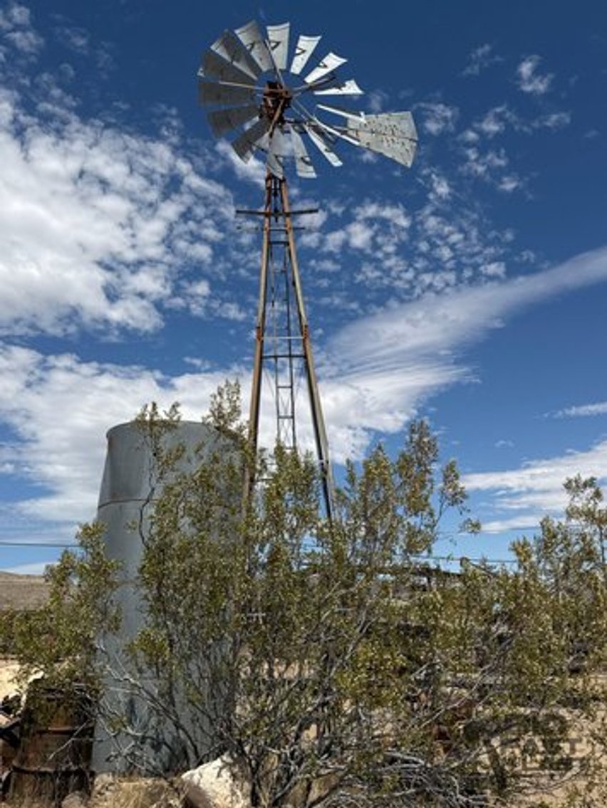 Image for Yucca Valley Vehicles, Tractor, Containers & Tools No Reserve Estate Auction