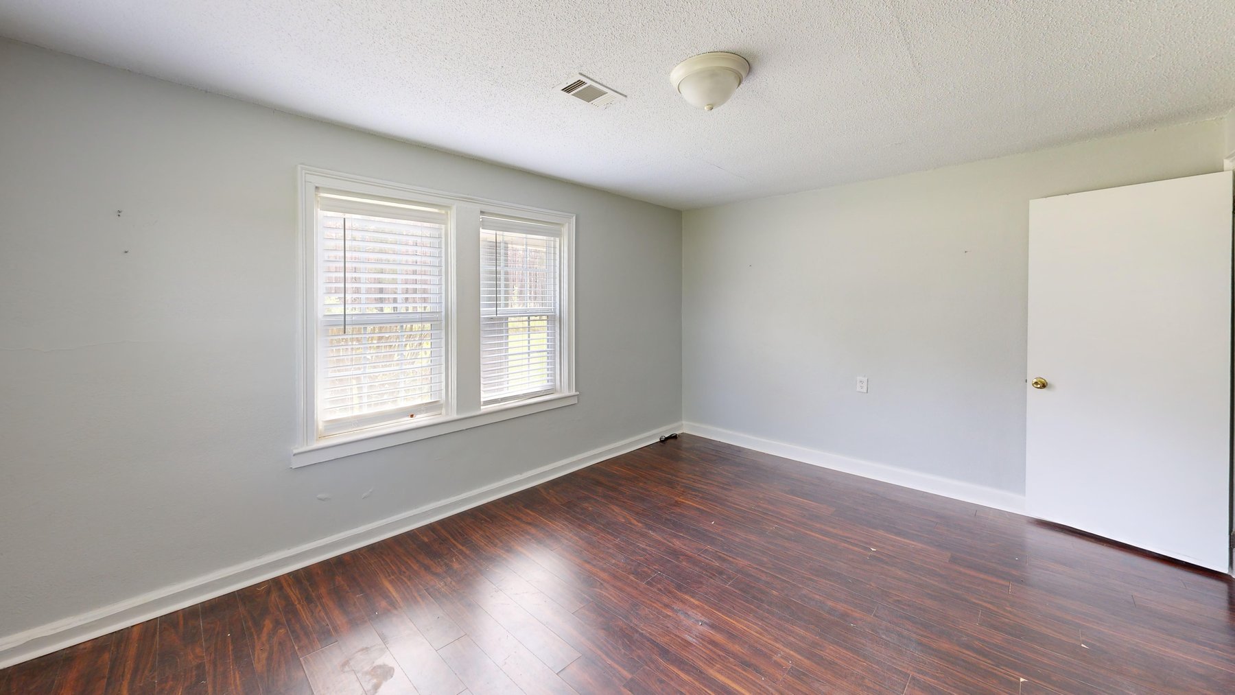 Image for *UNDER CONTRACT * 90.3 +/- Acres and Quaint Home in Tift County