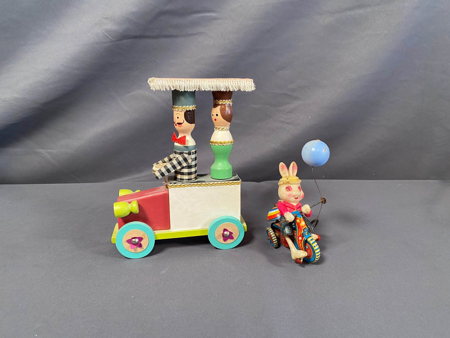 Image for The Estate of Henry Gordon Davis Jr. - Furniture, China, Home Decor, Books and More!