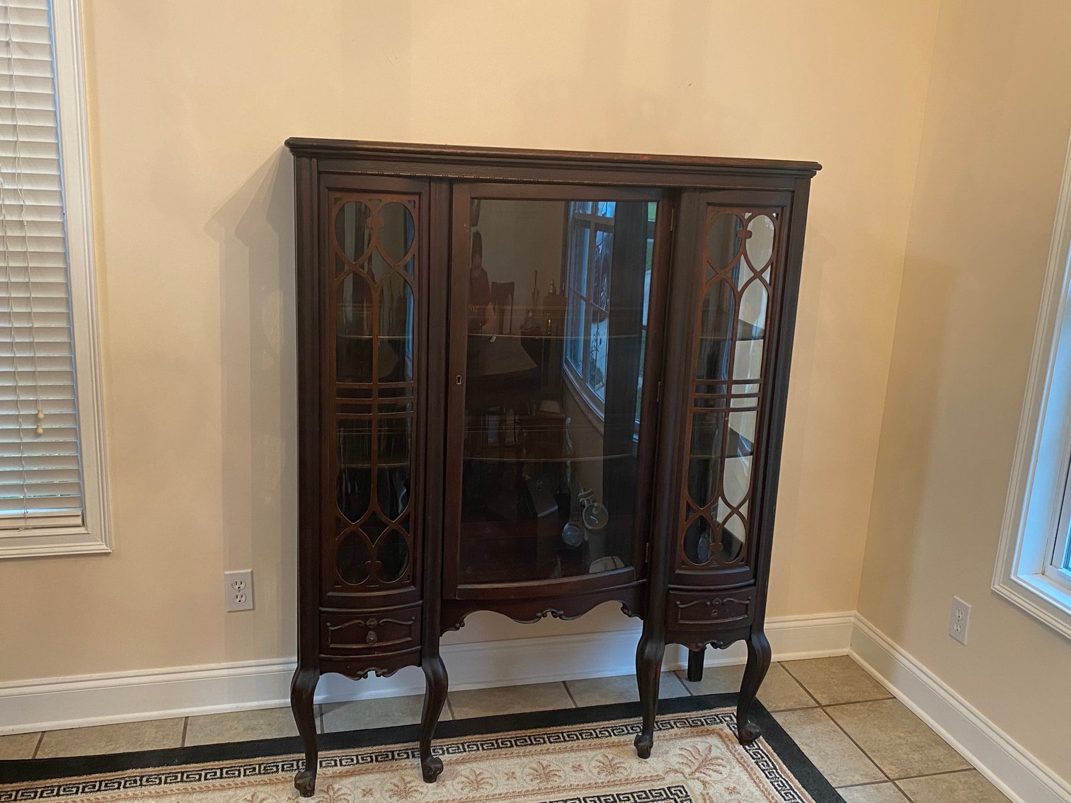 Image for The Living Estate of Sylvia M. Warmack – Antiques, Pottery, China, Furniture and More!