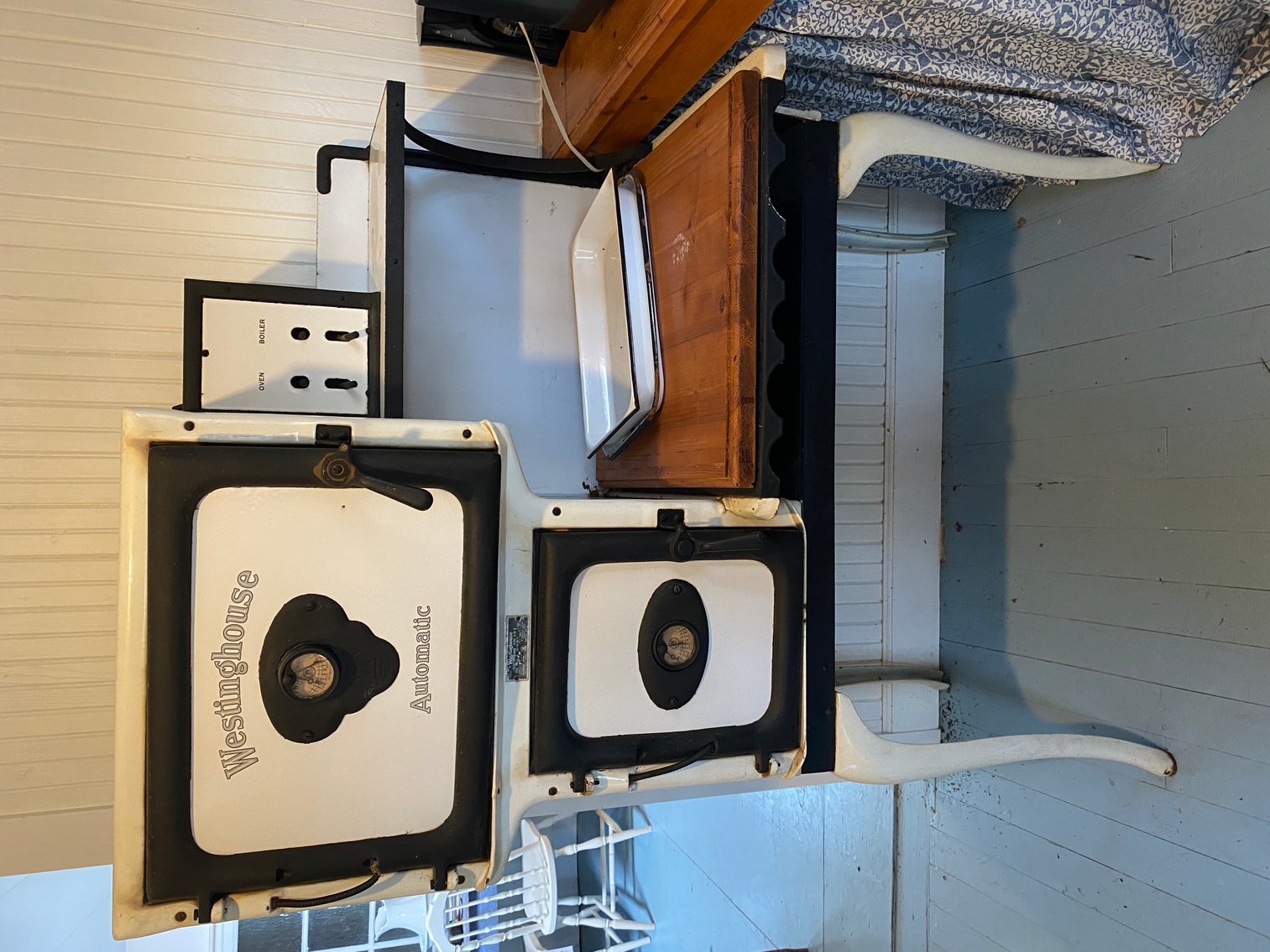 Image for The Estate of Bill and Ruth Garrison, Furniture, Home Decor, Art, Vintage Fishing and Sporting Collectibles and More!