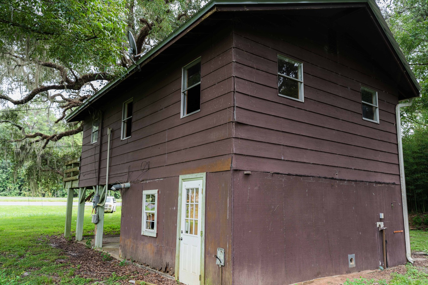 Image for Havana, Florida Investment Opportunity -- Home on 1 Acre