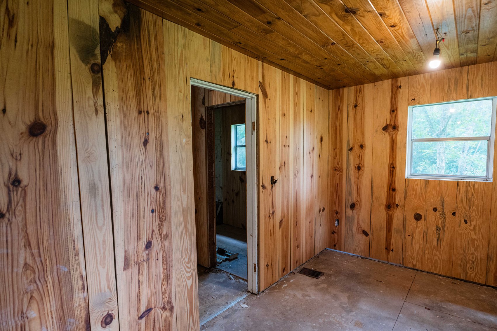 Image for Havana, Florida Investment Opportunity -- Home on 1 Acre