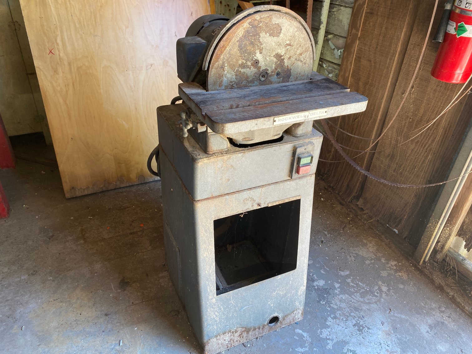 Image for Thomasville City Schools Warehouse Surplus Auction