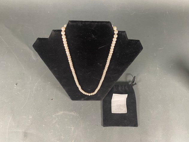 Image for Vintage and Antique Furniture, Fenton Glass, Home Decor, Framed Artwork, and More!