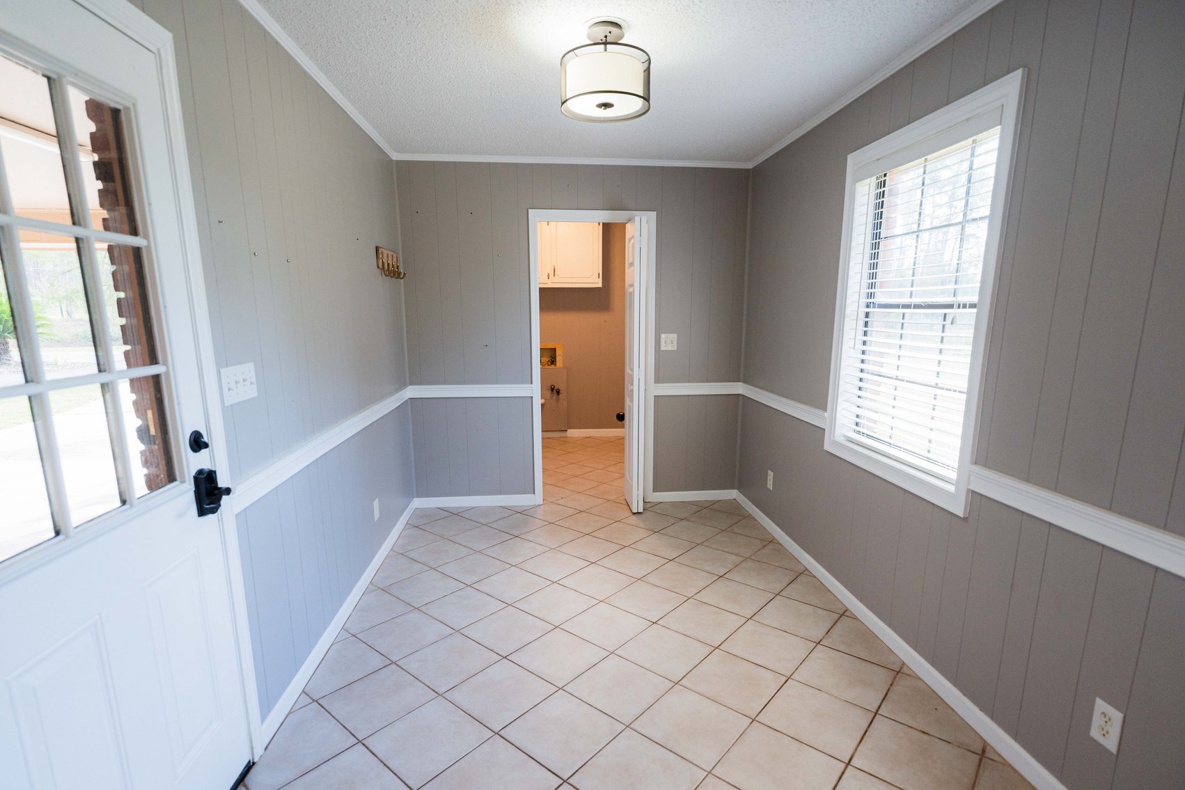 Image for 6.74+/- Acres and Home on Miller Bridge Road, Northern Lowndes County