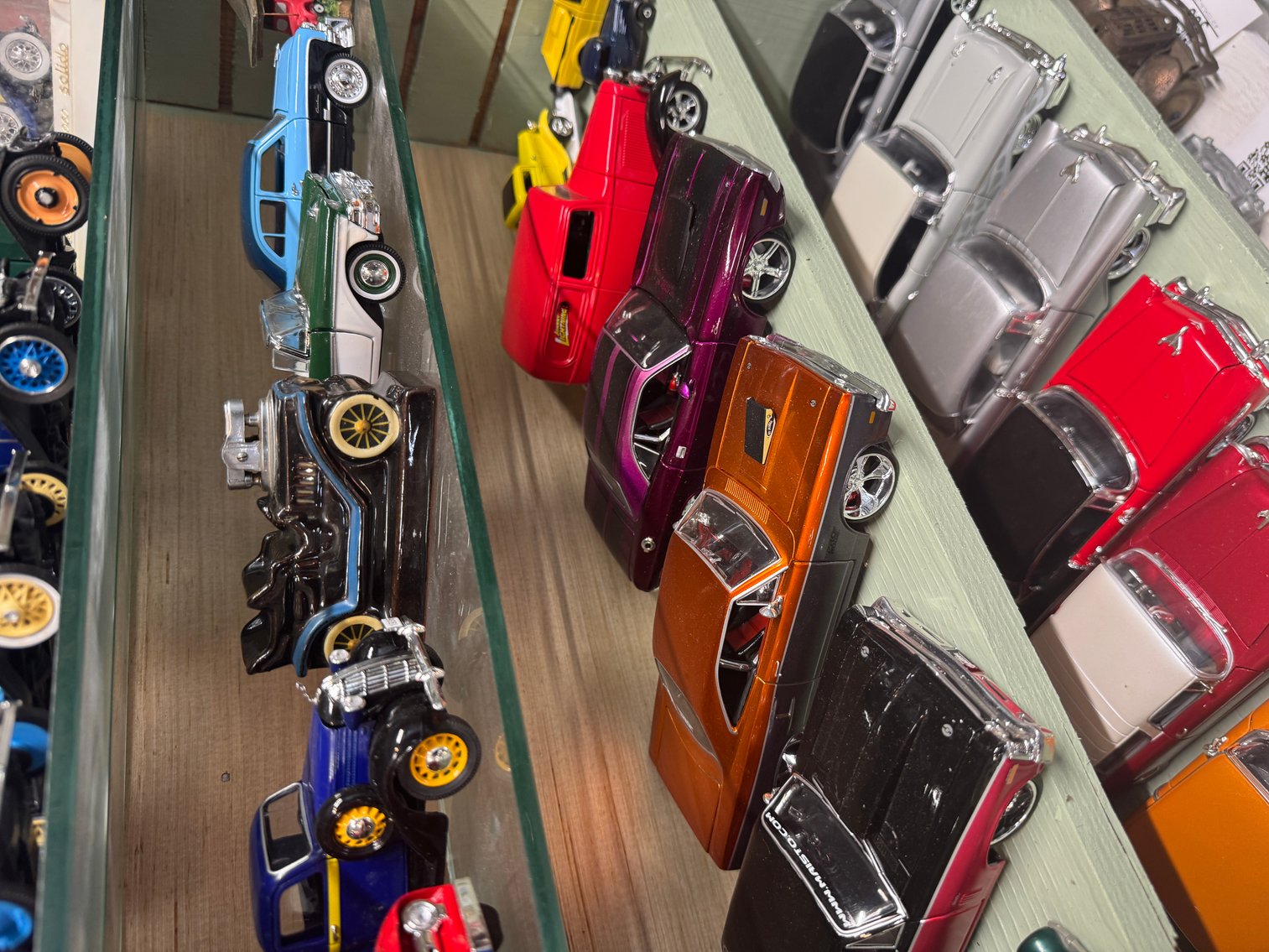 Image for Hot Rod Heaven Featuring Cars, Parts, Tools & Collectibles