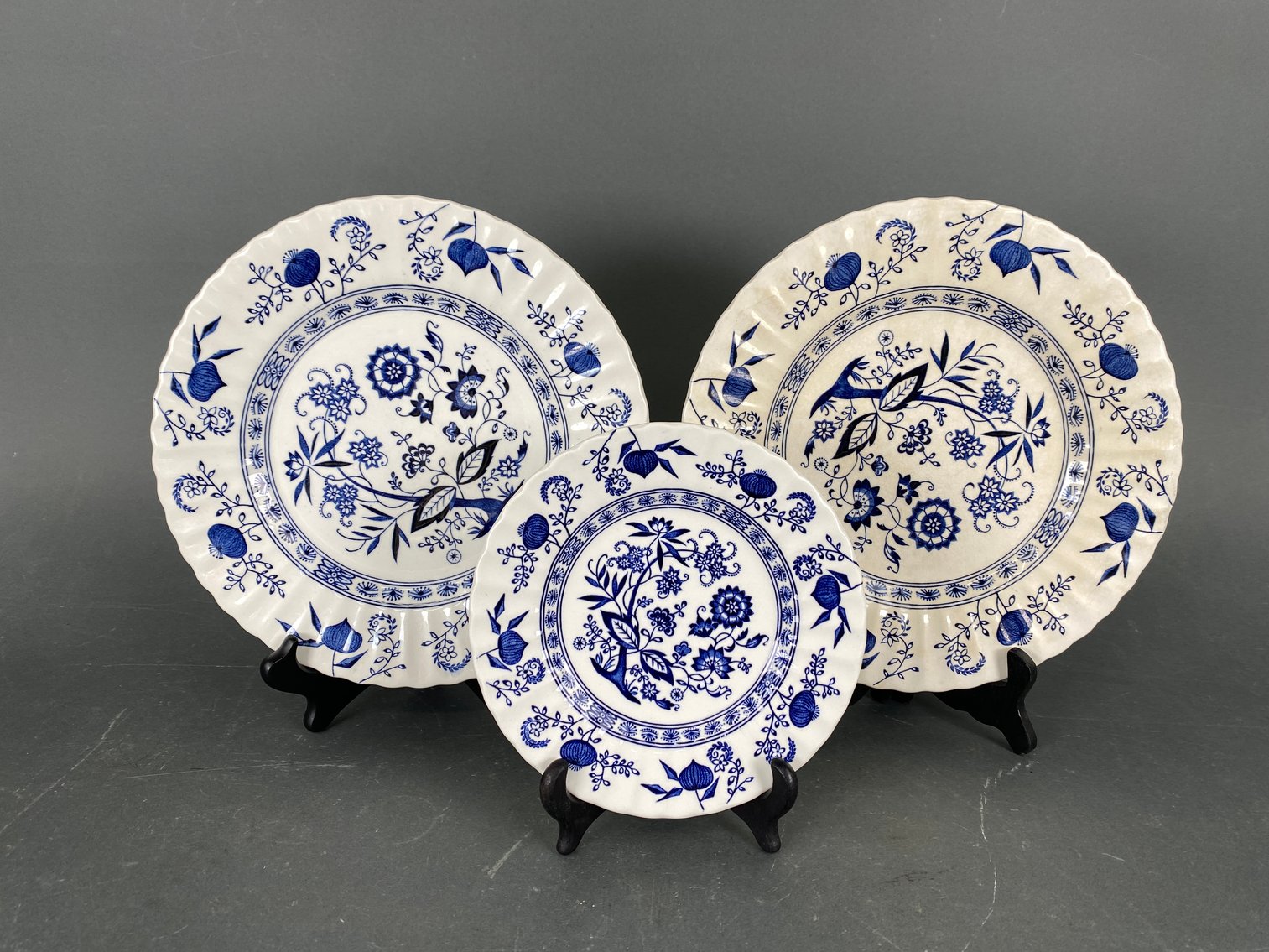 Image for December Gallery Auction featuring Vintage Collectibles, Artwork, Home Decor and More! 