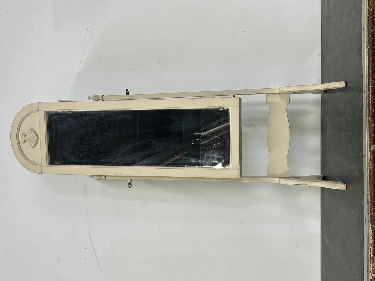 Image for February 2026 Gallery Auction Featuring Vintage Lighting, Fine Jewelry, Antiques, Artwork and More