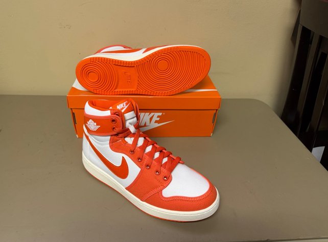 Ultimate Sneaker Auction