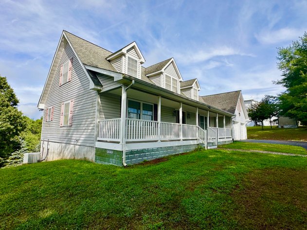 Image for Floyd Real Estate Auction