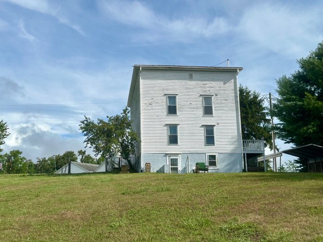 Image for Floyd Country Store Real Estate Auction