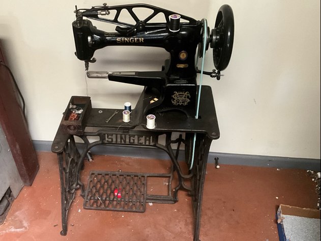 Image for Complete Liquidation of Shoe Shop in Pearisburg, Virginia