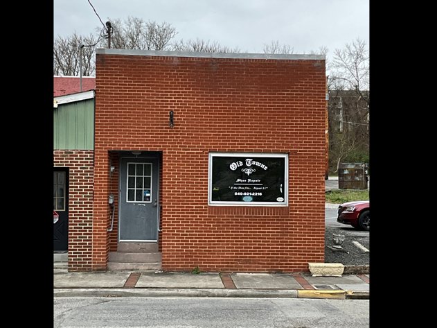 Image for Storefront Pearisburg Real Estate Live Auction