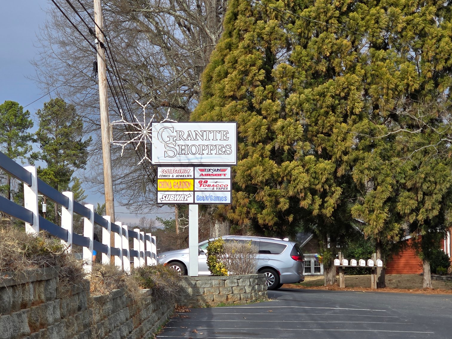 Image for Granite Shoppes | Six-Unit Shopping Center Auction