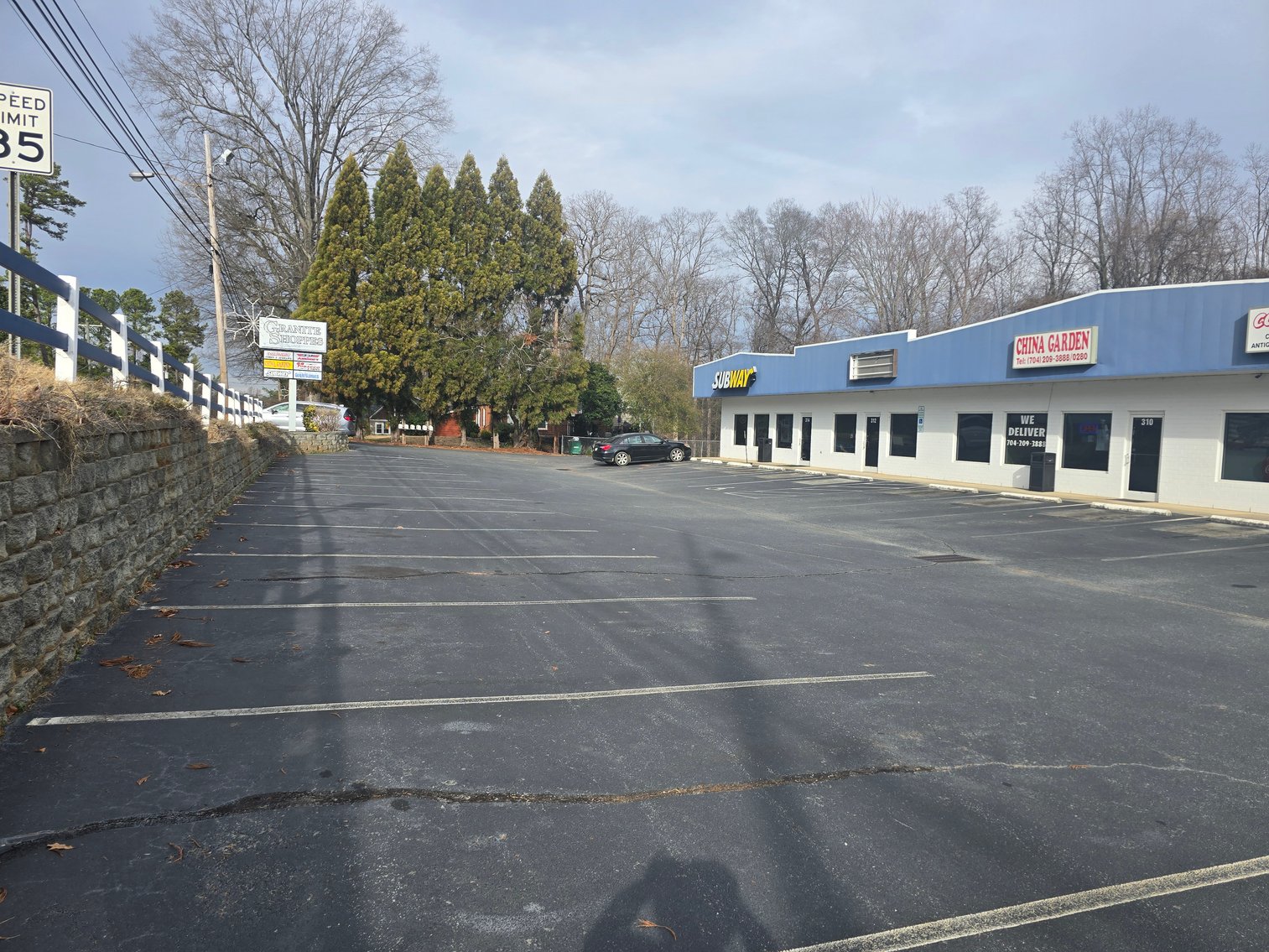 Image for Granite Shoppes | Six-Unit Shopping Center Auction