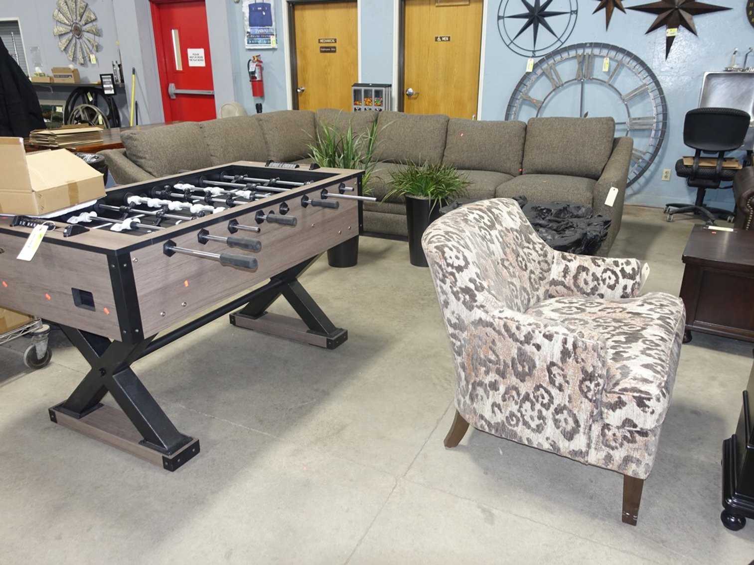 Image for Model Home Furniture/Decor & New Home Goods