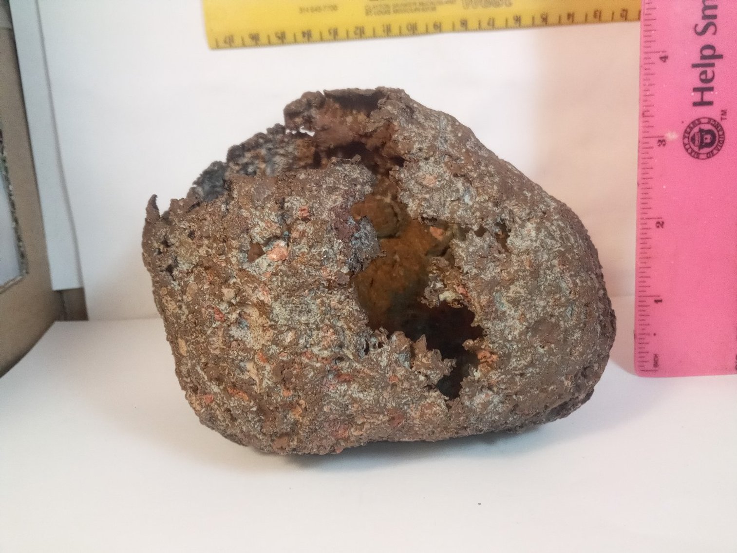 Image for Dale's Diggings Rock Auction