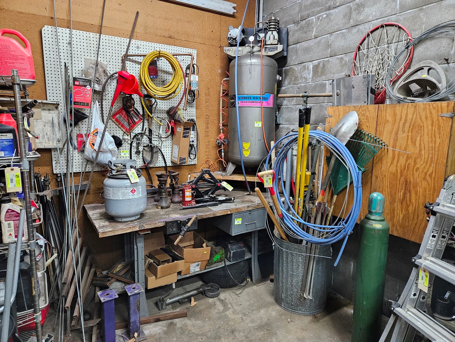 Image for Sign Company: Trucks, Tools/Equipment, Inventory & More